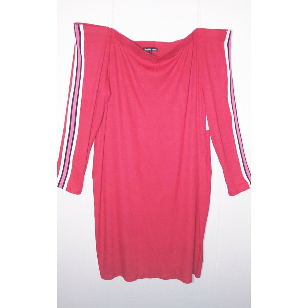 🛍$10 SALE🛍Charlotte Russe Off Shoulder Red dress - Picture 6 of 6